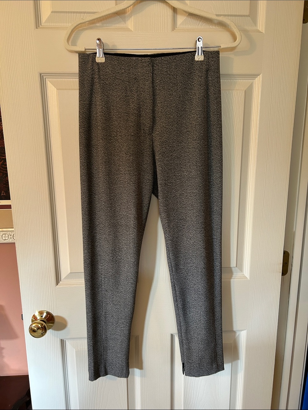 Ann Taylor Black and White Knit Stretch Pants